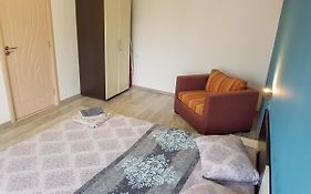 Beauty House Apartments & Rooms